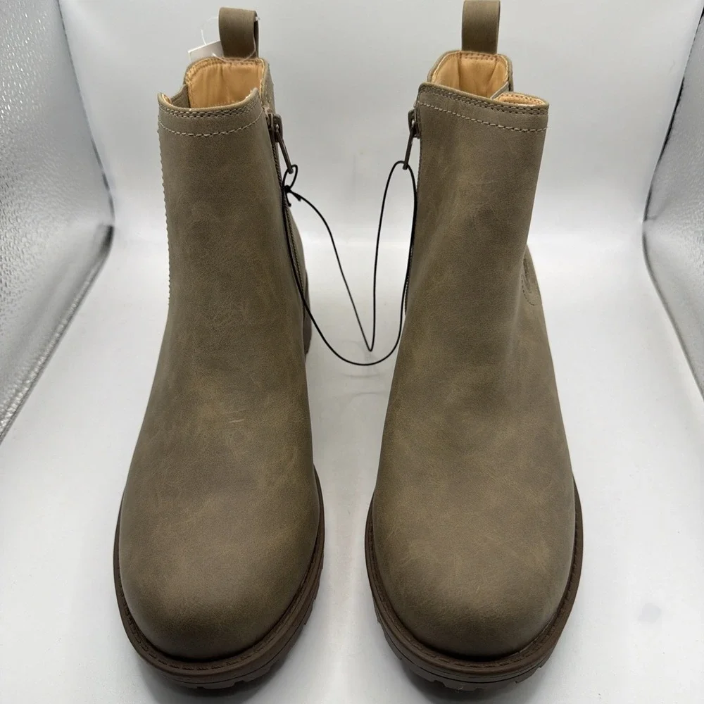 Buffalo David Bitton‎ Anna Womens Size 9 Brown Chelsea Boot Memory Foam New.